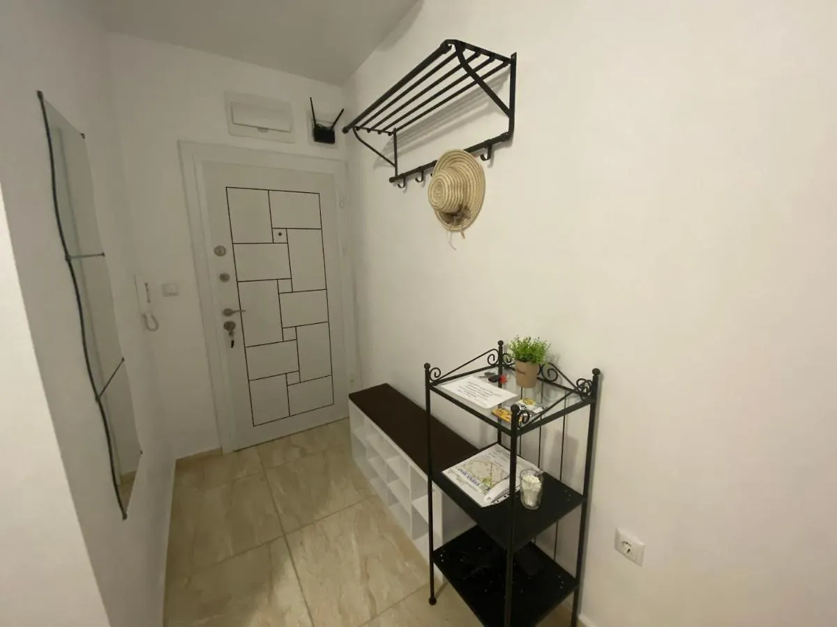 Съни Хоум Apartamento Varna